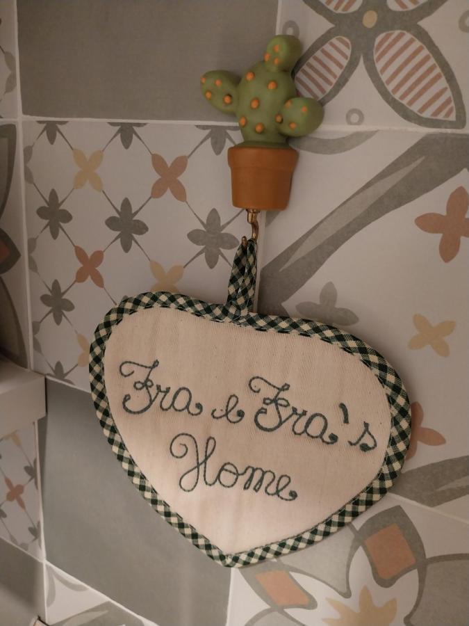 Fra&Fra'S Home Nel Cuore Del Centro Storico Di Napoli 外观 照片